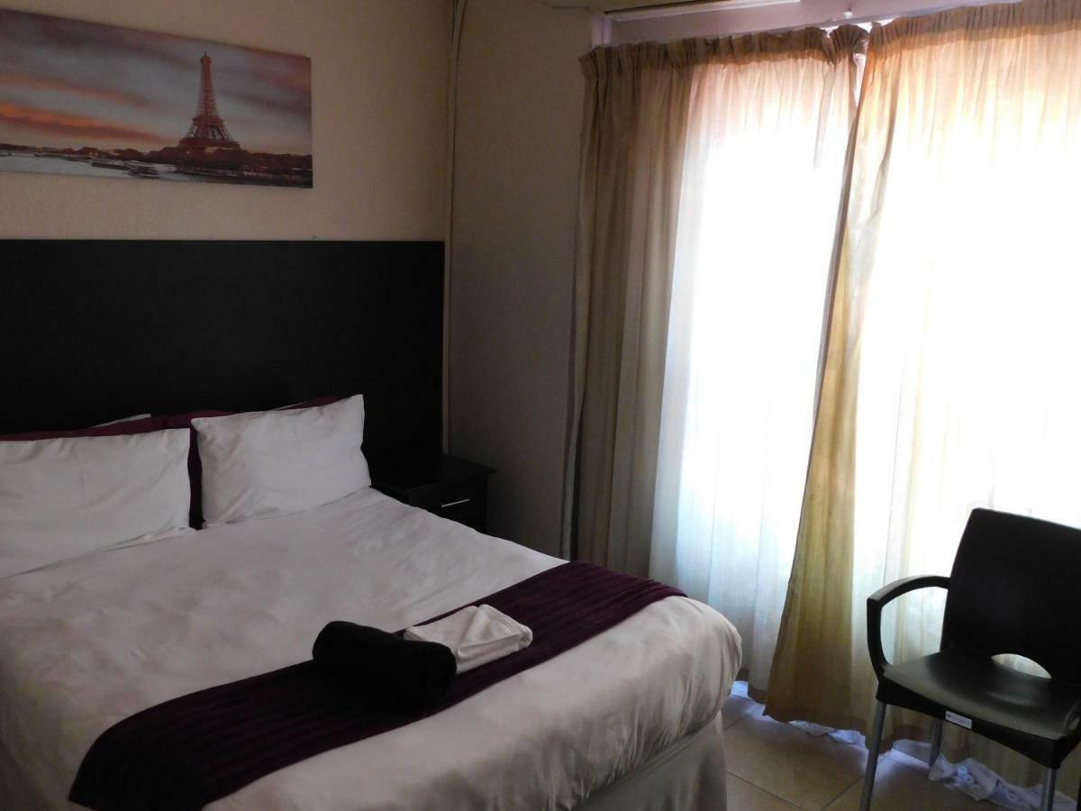 Savannah Guest House Polokwane Exterior foto